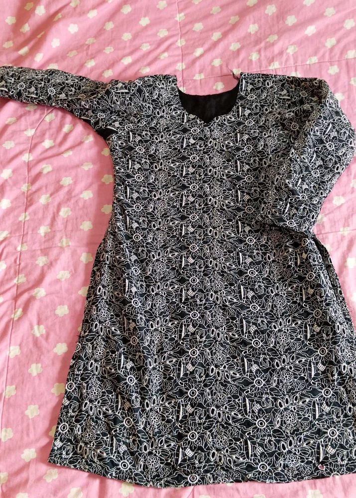 Floral Chikan Dress With Leggings