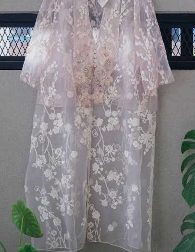 Floral lace kimono shrug