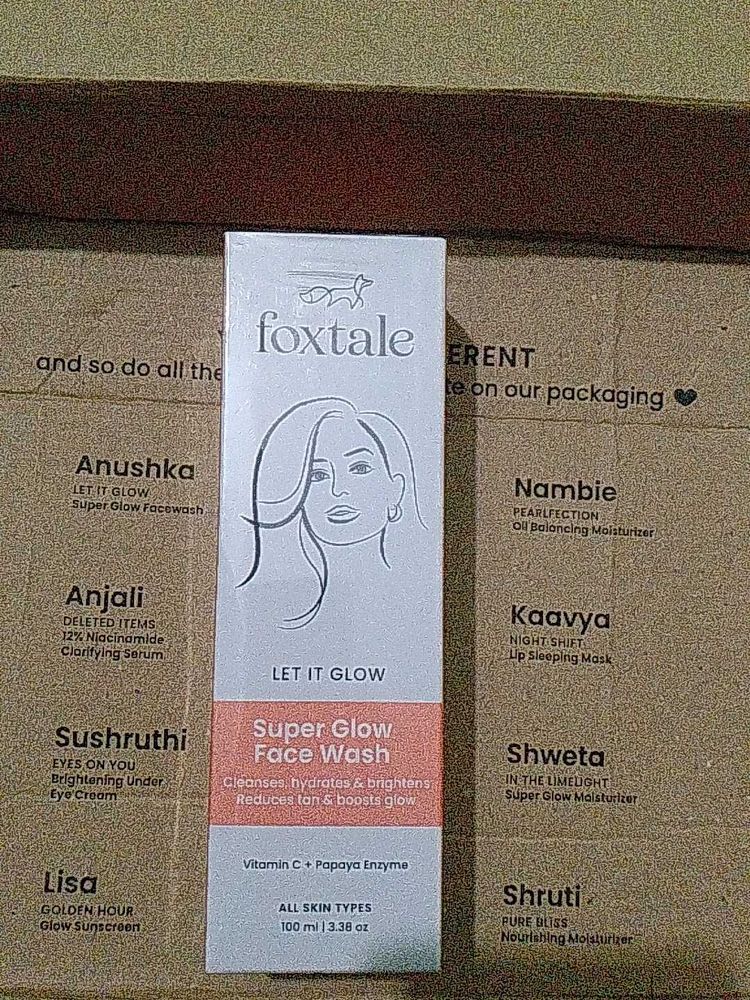 Foxtale Super Glow Face Wash+ Scrunchie