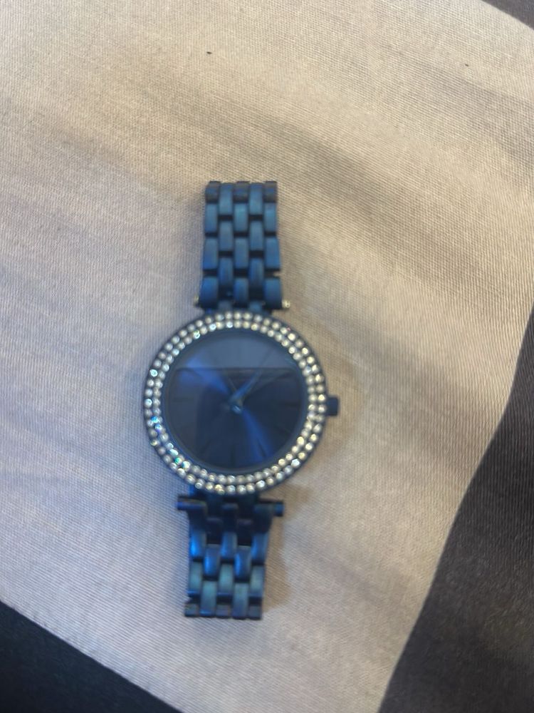 Dressberry Watch