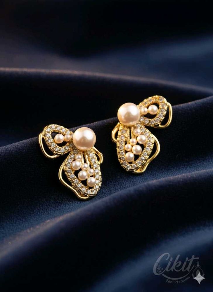 Pearl Butterfly🦋 Earrings