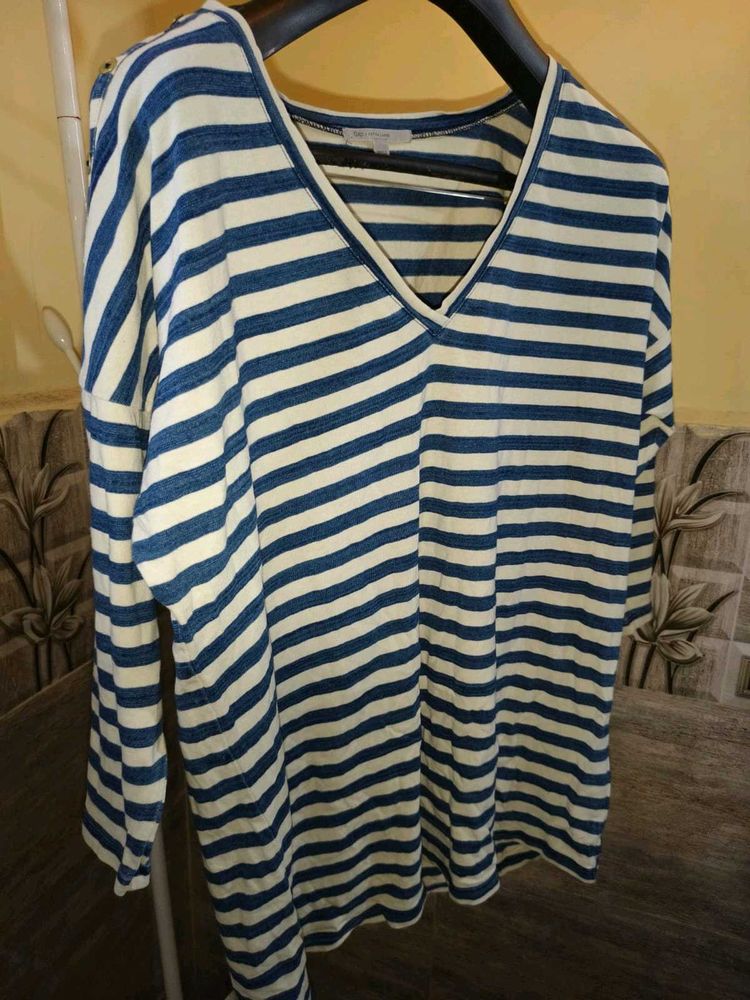 BOGO 🎁 Buy One Get 1 Free🎁XXL/ V-Neck Top