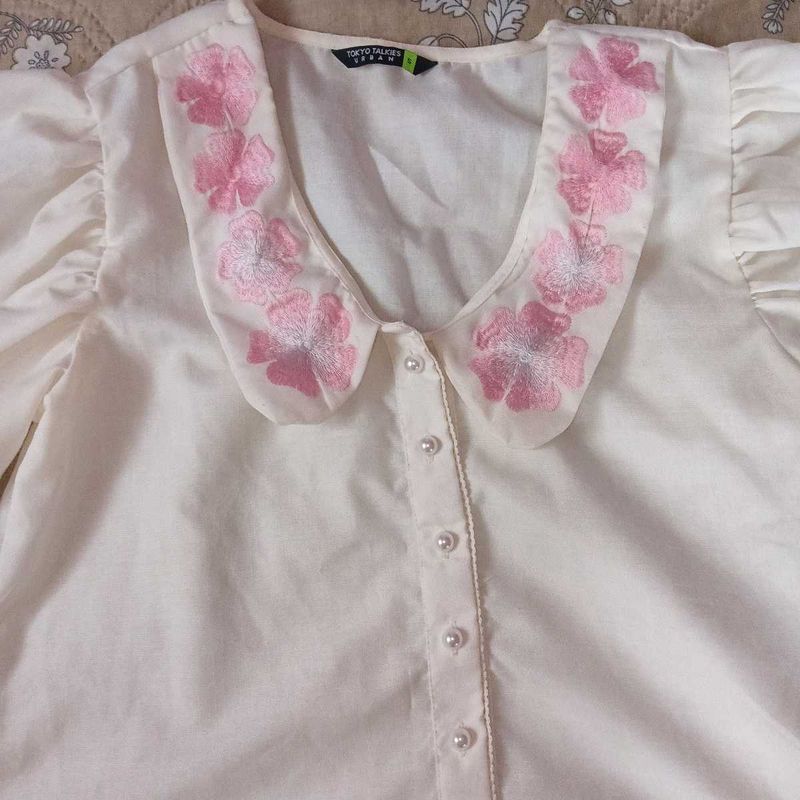 White Collar Puff Sleeves Casual Top/Shirt