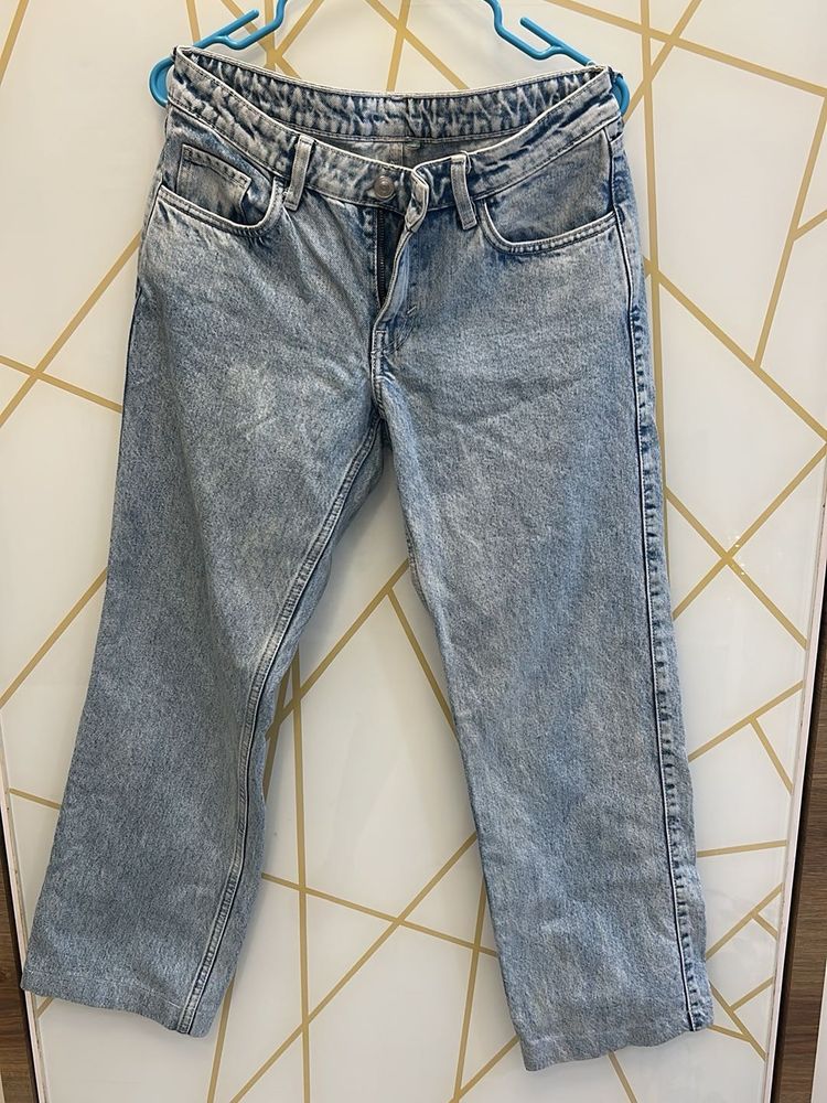 Light Wash Jeans