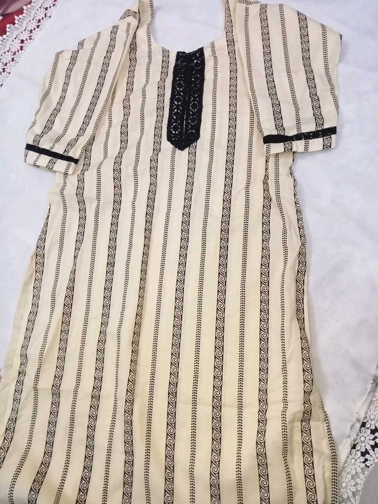 Striped Kurti with Lace Detail