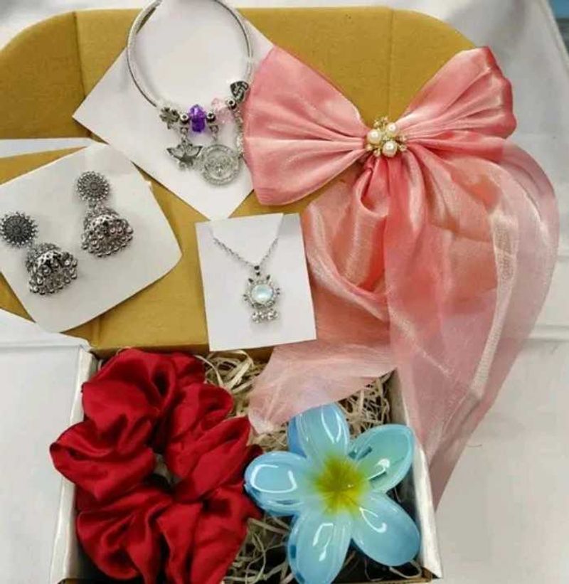Jewelry &amp; Accessory Gift Box 6aets