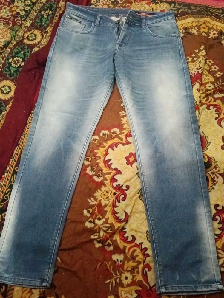 Light Wash Denim Jeans
