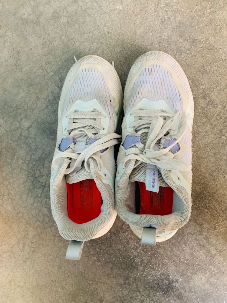 Red Tape Womens White And Lavender Sports Shoes