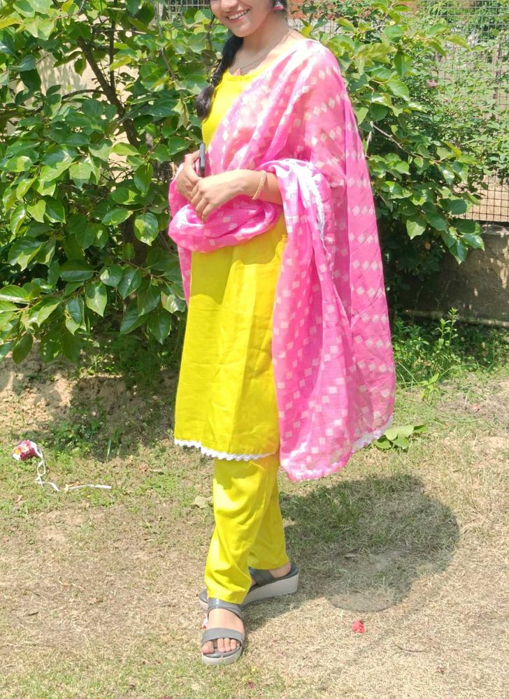 Beautiful Plazo Suit With Pink Dupata🫶🪷