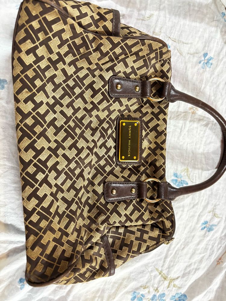 Tommy Hilfiger monogram handbag in brown and tan