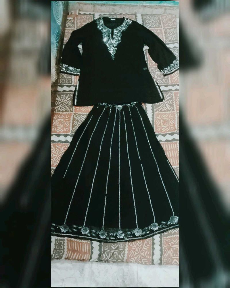 It&#39;s Very Beautiful Kurti And Gaun