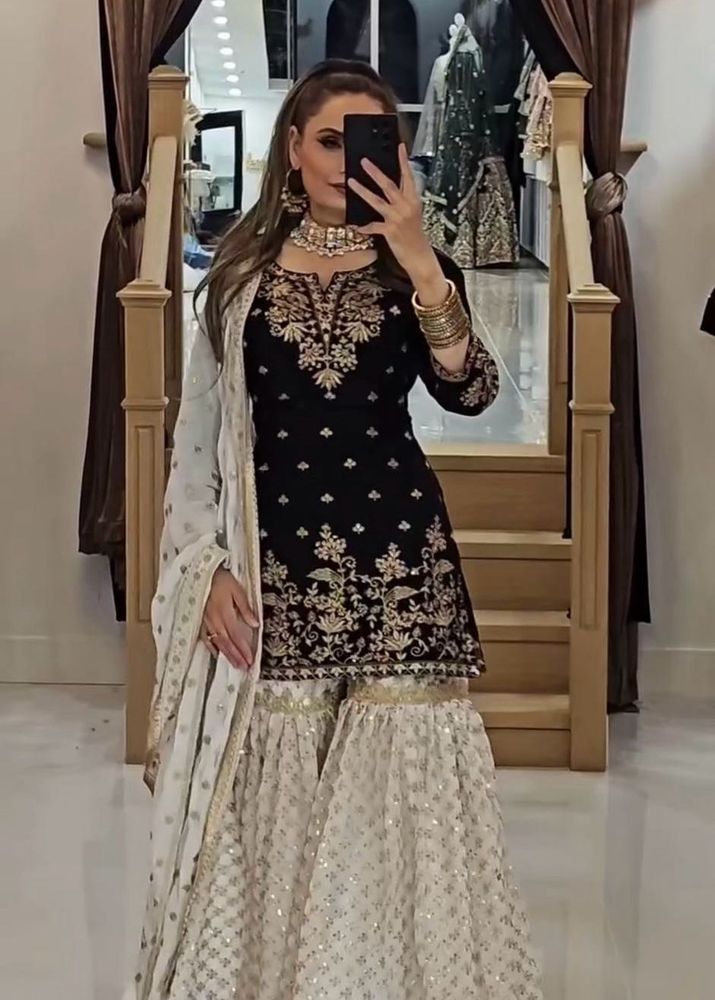 Sharara Plazo
