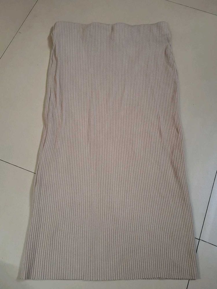 Ribbed Mini Skirt