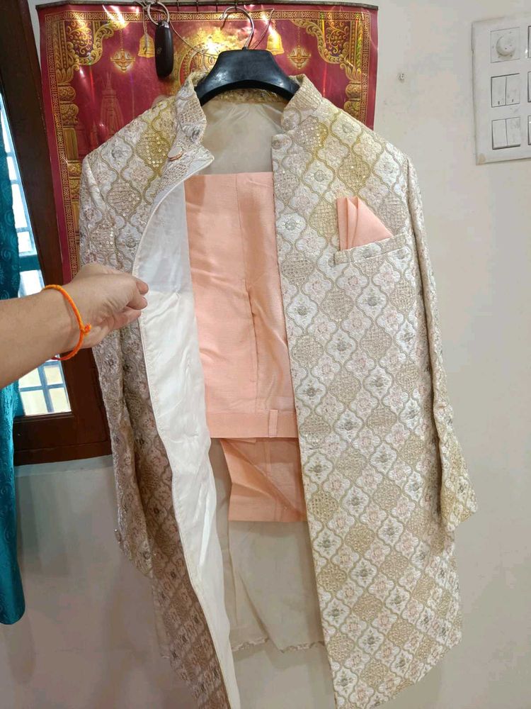 Men&#39;s Sherwani Set