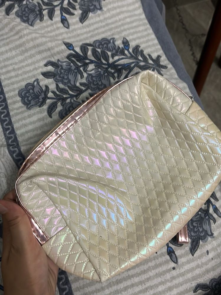 Monochrome Swiss Beauty Makeup Pouch