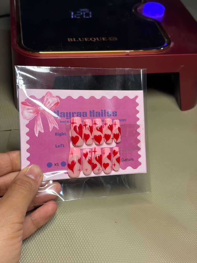 Nayraa Nailss Press-On Nails