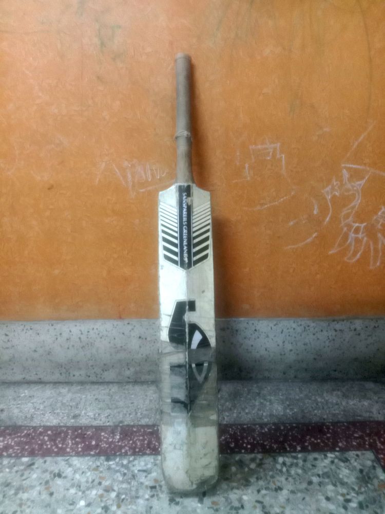SG Sarena Kasmir Willow Used Duse Bat Size-6