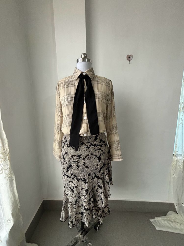 Vintage-Style Plaid Blouse &amp; Paisley Skirt Set