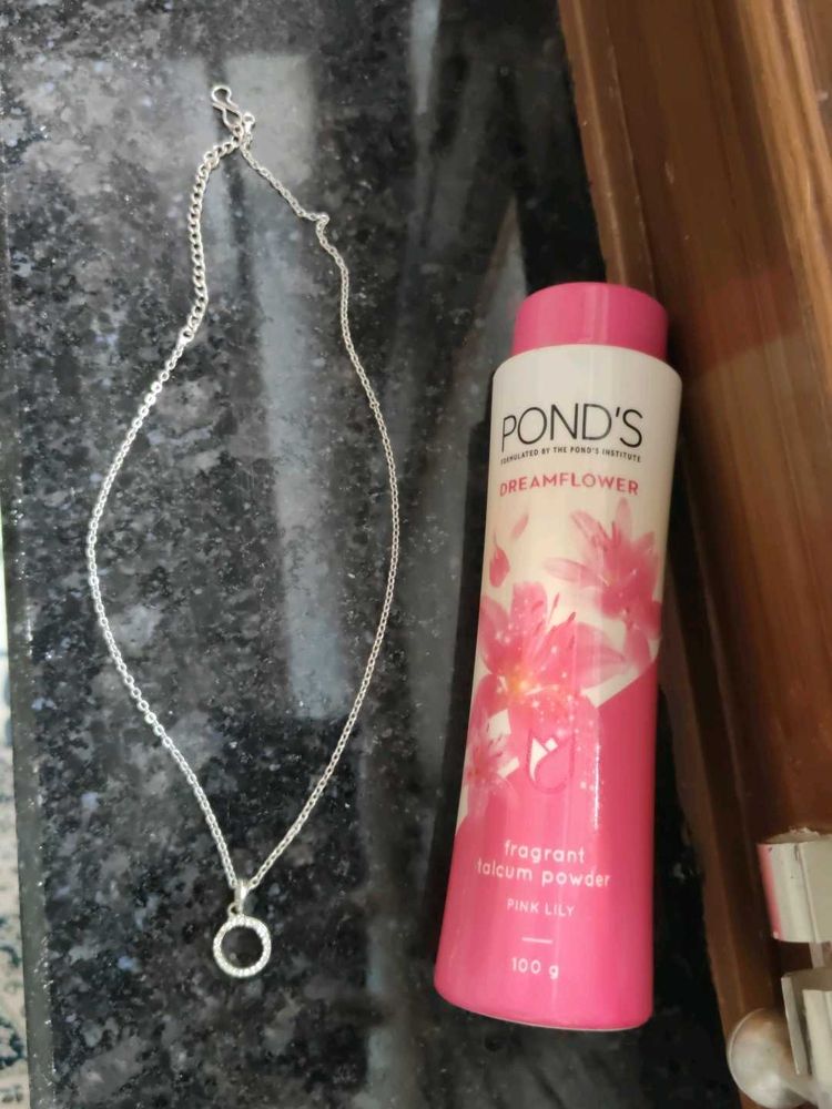 Circle Pendant &amp; talcum powder
