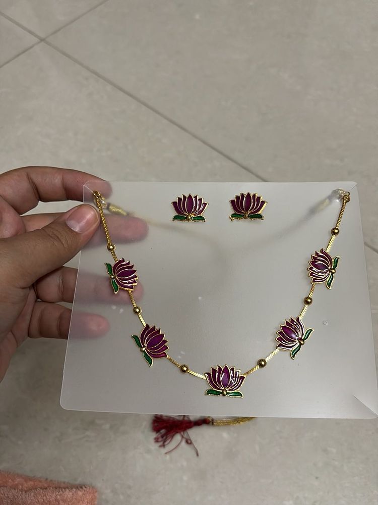 🆕 Violet Lotus Necklace Set