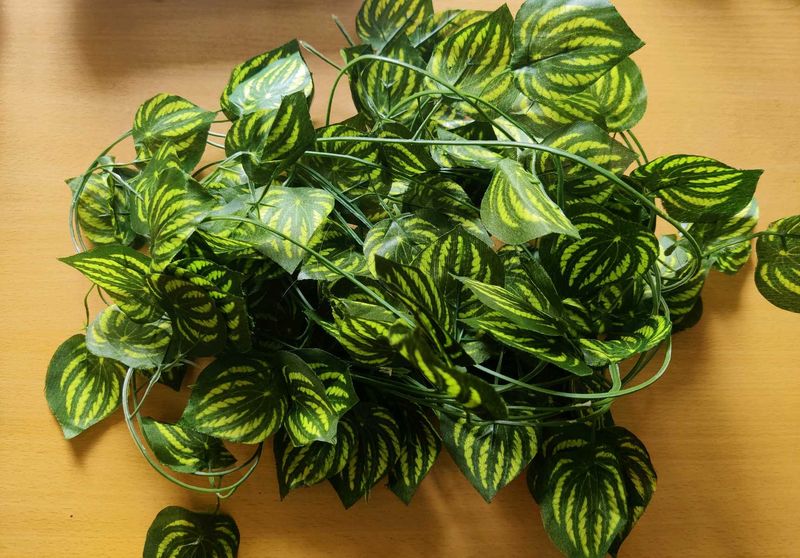 ARTIFICIAL HANGING PLANTS