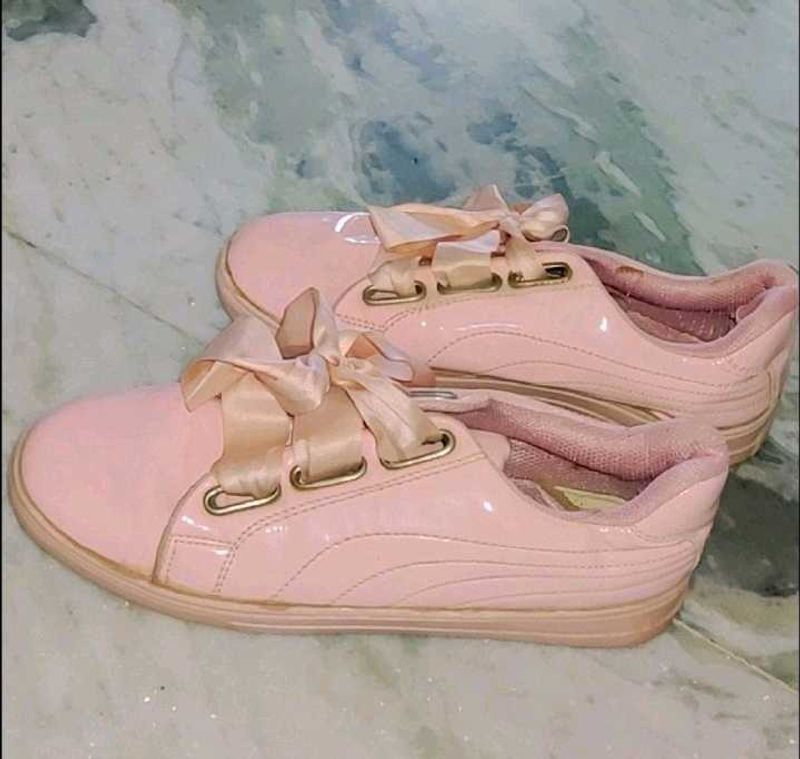 Trendy Sneakers