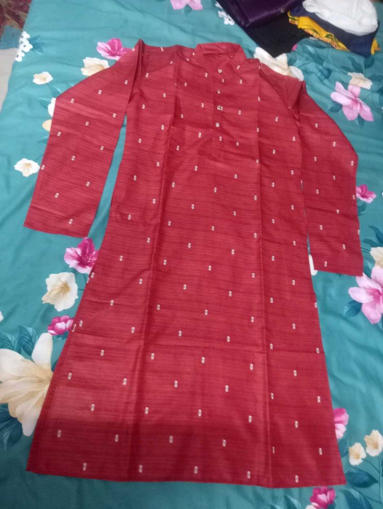 Elegant Men&#39;s Red Kurta - 40