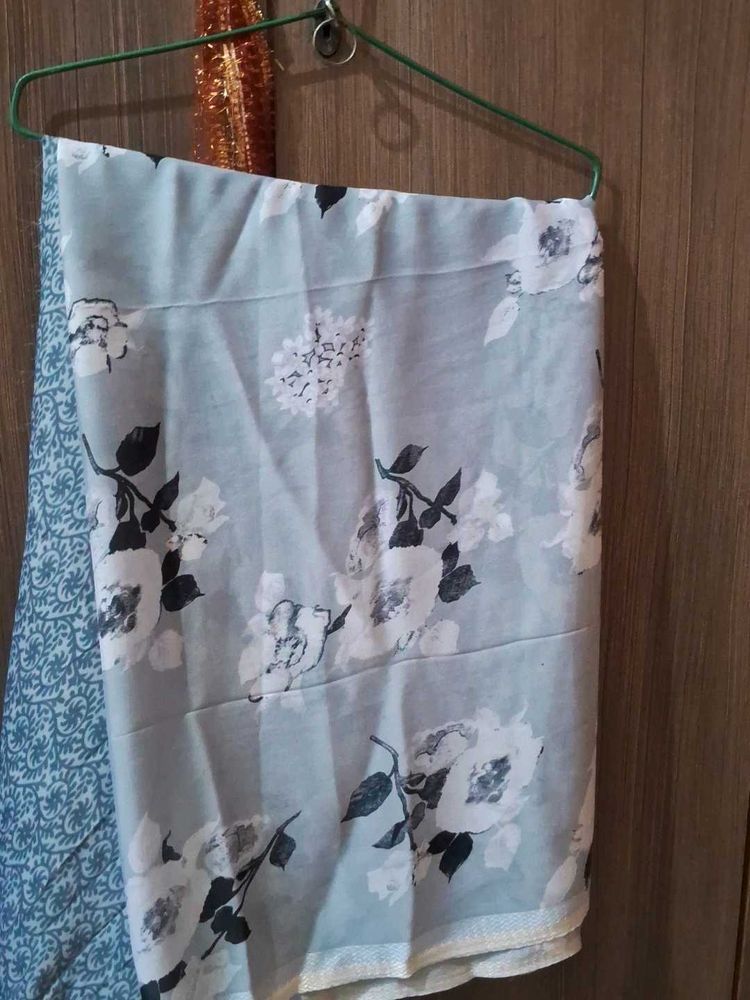 Floral Print Saree - Light Blue