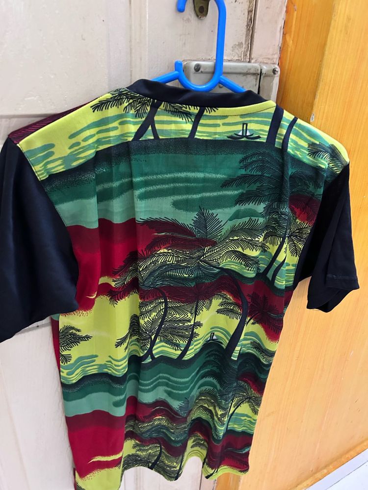Water resistant T-shirt