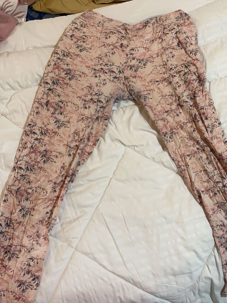 Pyjamas With Pocket