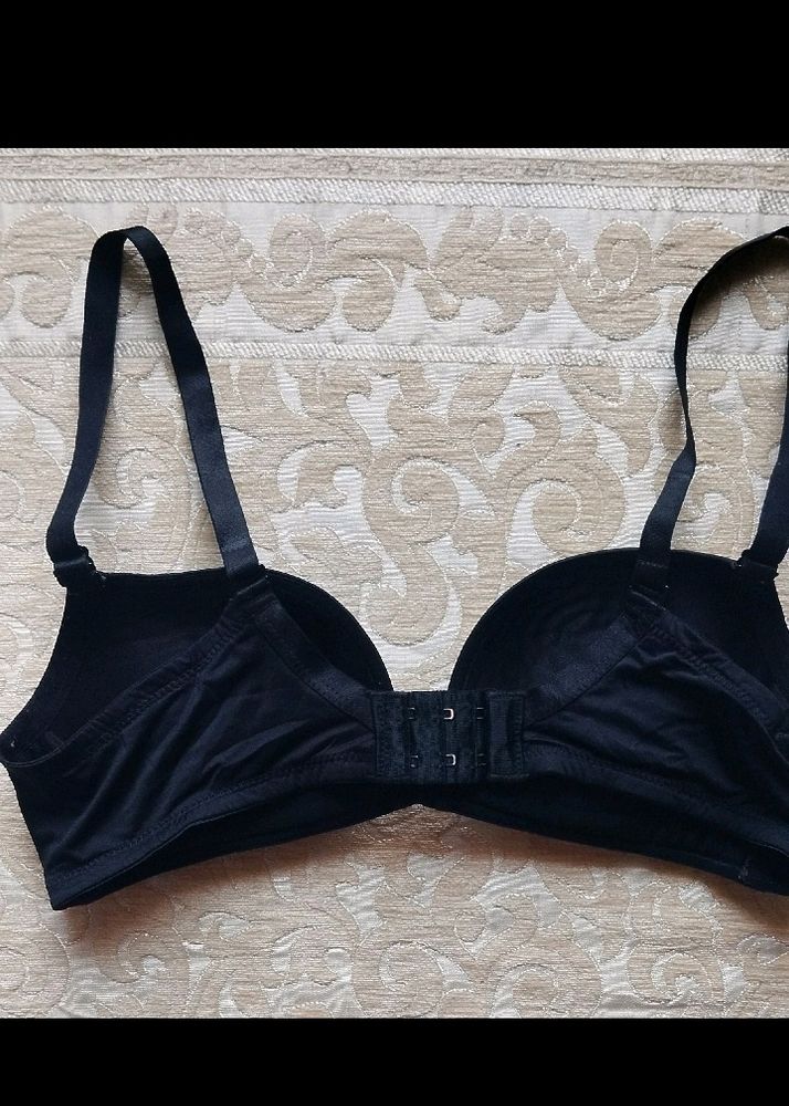 padded black beautiful bra