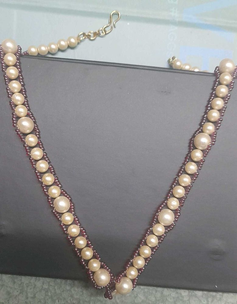 Short Pearl Chain