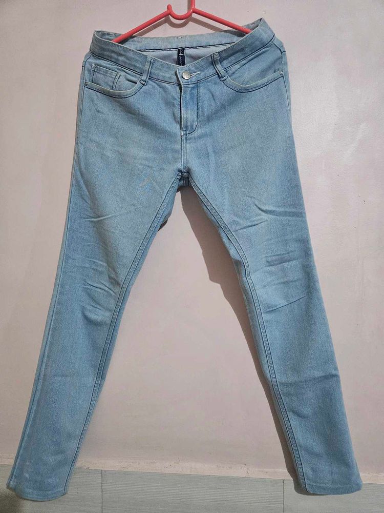Light Wash Denim Jeans