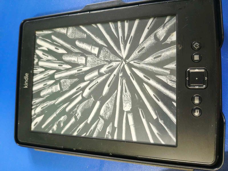 Kindle E-reader