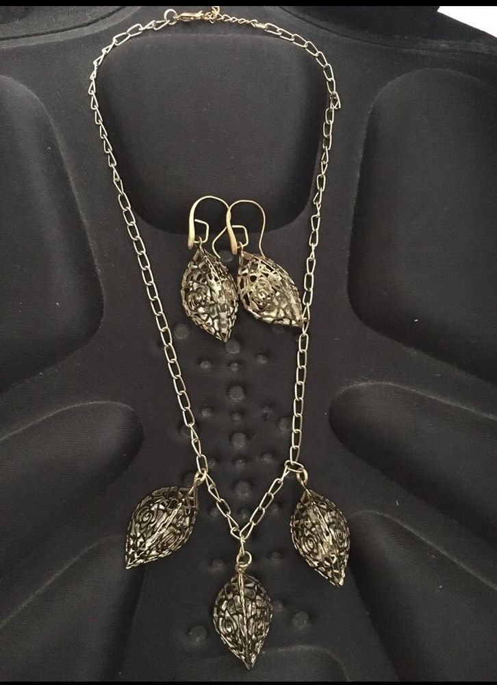 Golden Jewelry Set