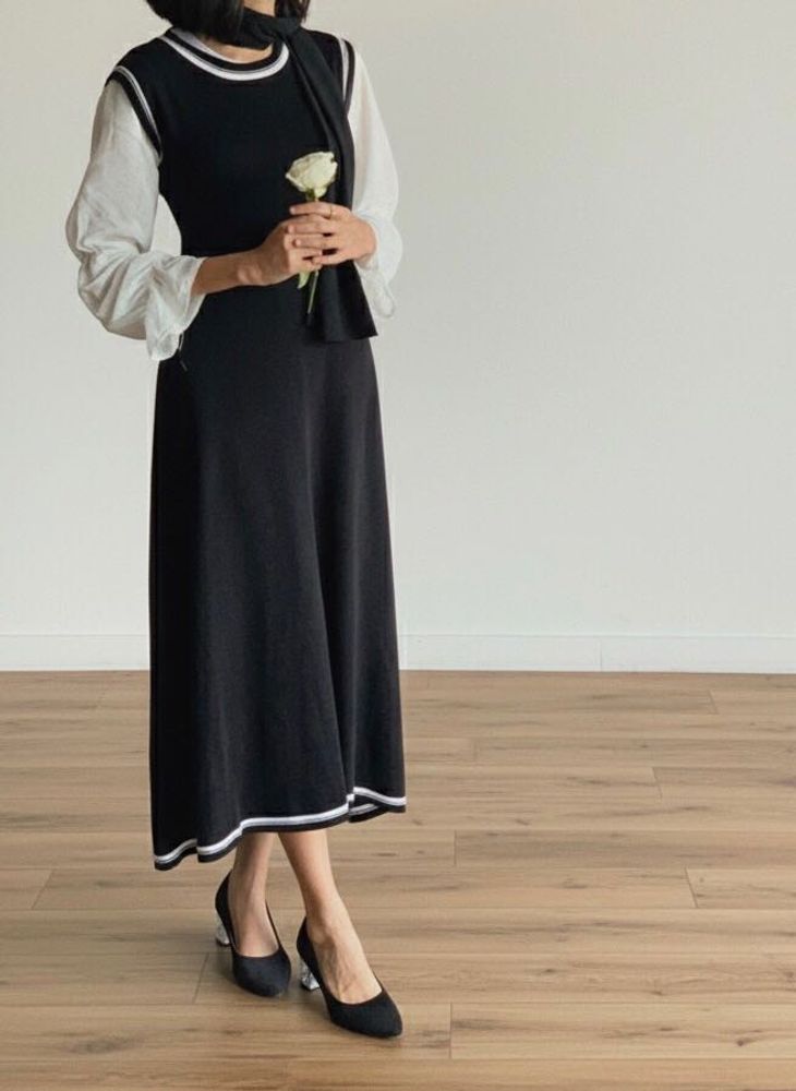 Elegant Black Midi Dress