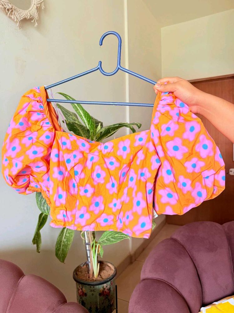Floral Puff Sleeve Crop Top