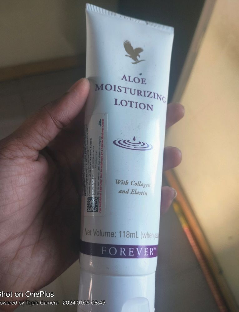 Forever Mosturizing Lotion
