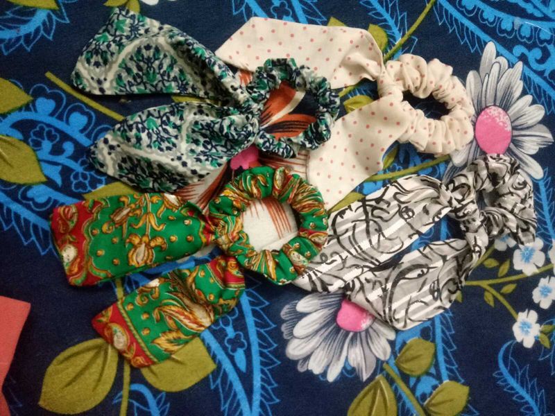 "Korean Style Elegant Hair Scrunchy – Soft &amp; Comfo