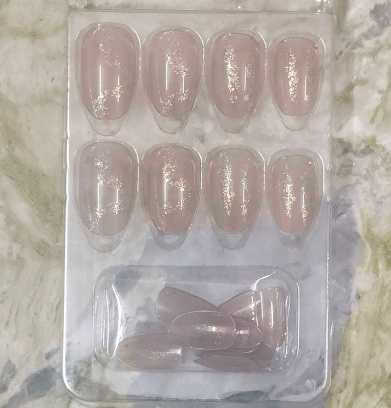 Press On Nails.