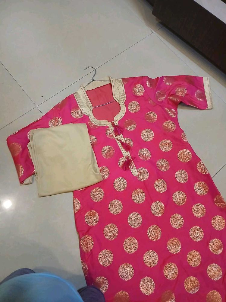 New Kurta Set With Leggings