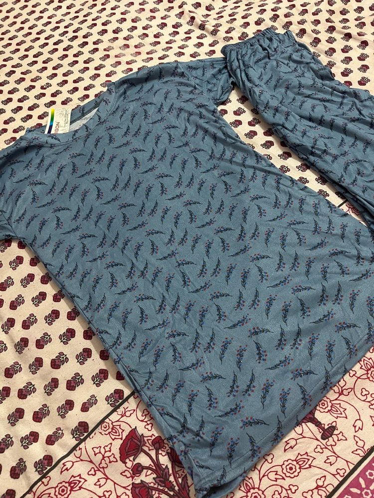 New cord set bust 38 gray colour