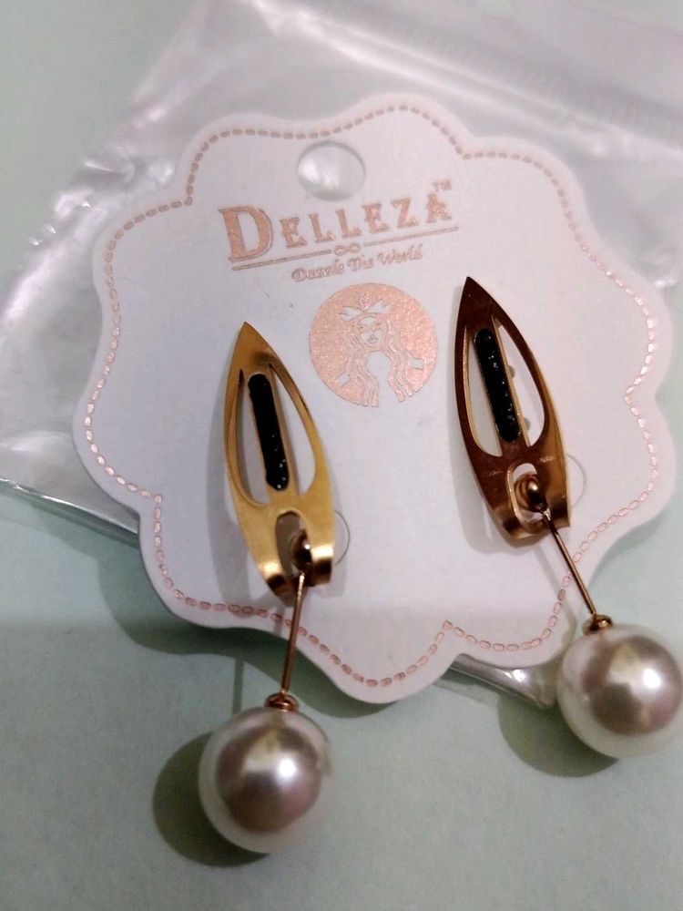 Delleza Pearl Drop Earrings