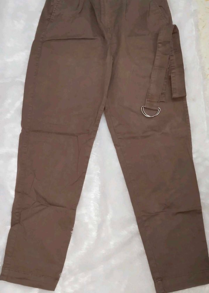 Brown belted high-waisted pants