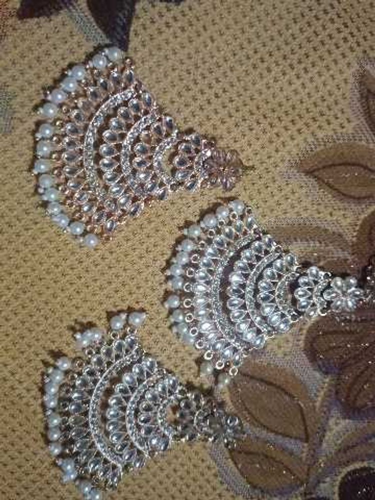 Elegant Pearl Kundan Earrings