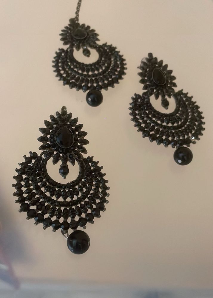 Black Jewelry Set