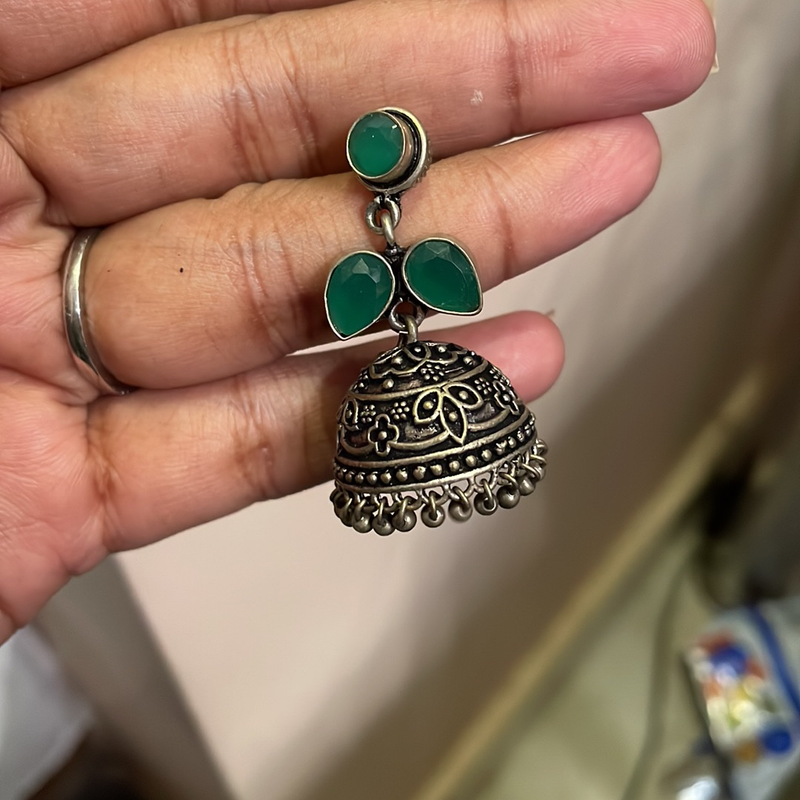 final offer*******green stone jhumkA