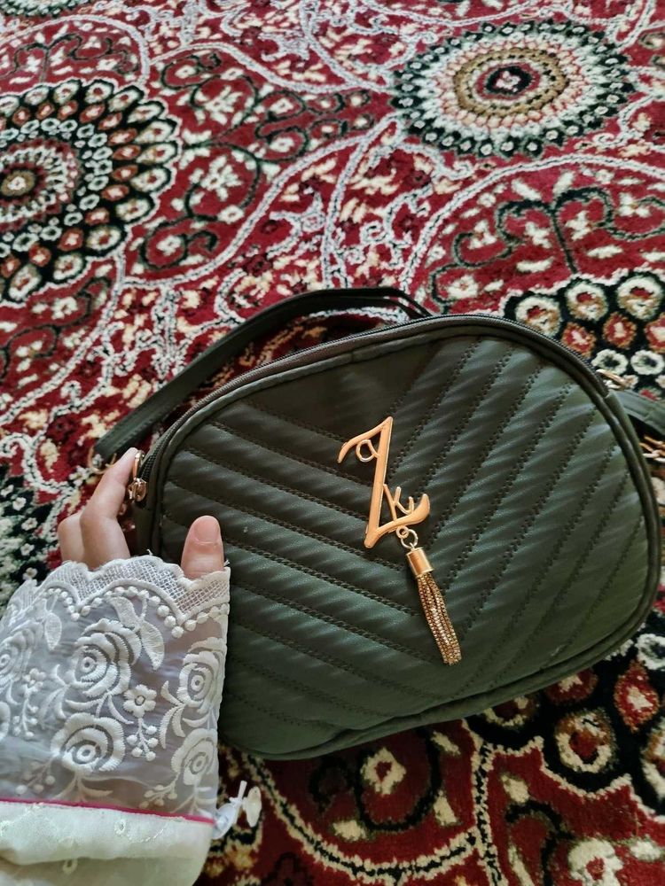 Chic Crossbody Bag