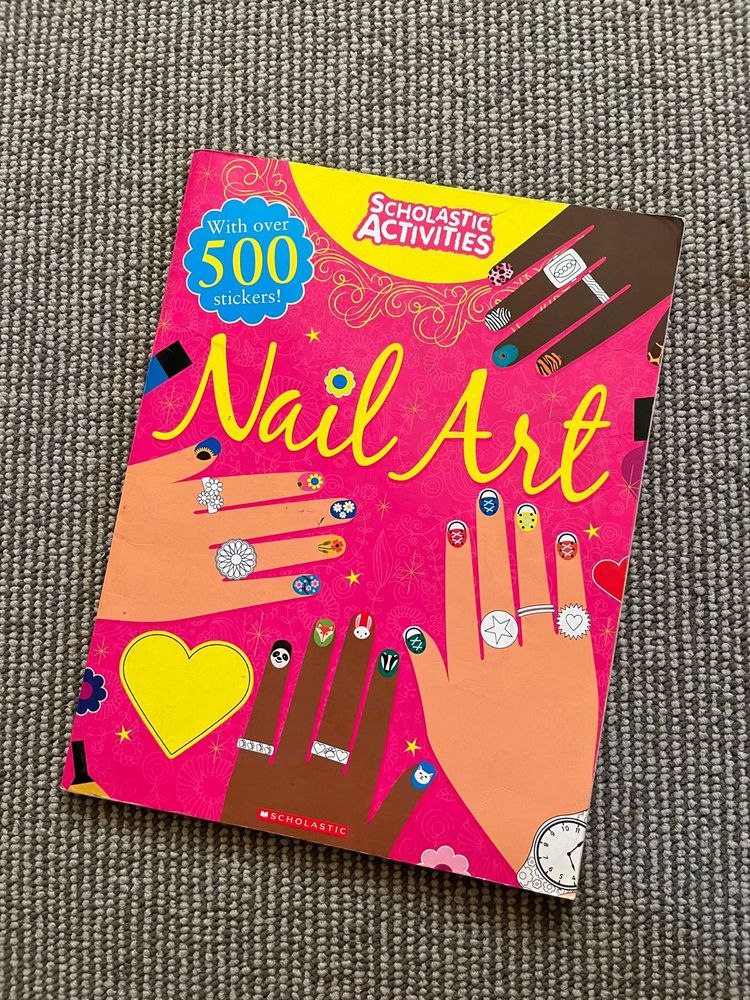 Nail Art Book