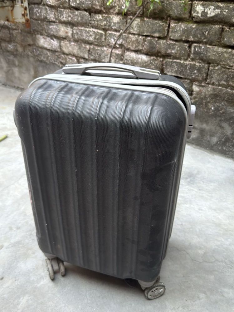 trolly bag